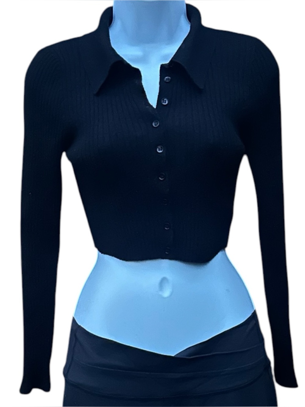 URBAN OUTFITERS Women’s Ribbed Button Front Long Sleeves Crop Sweater Cardigan